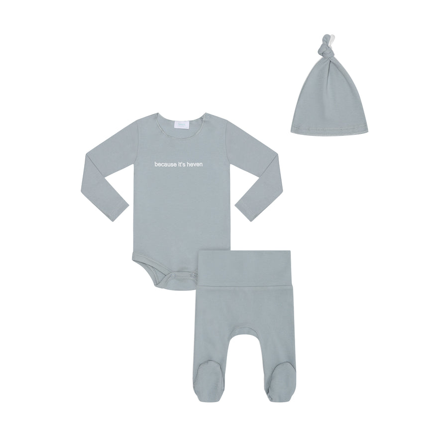 3 piece baby set in light blue with hat